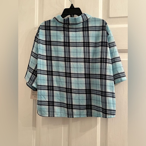 Size small blue black white checkered plaid button up crop top - Picture 4 of 5